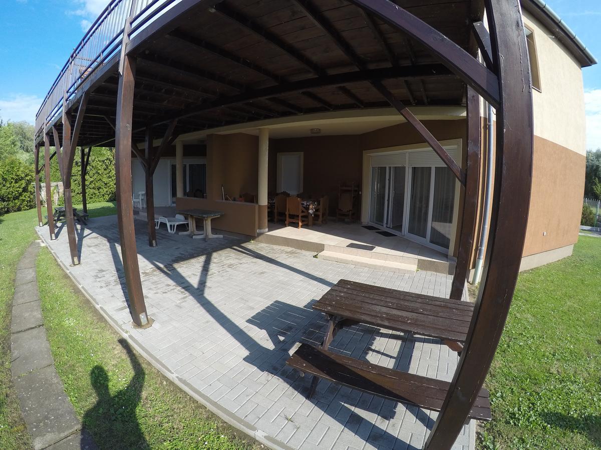 Villa Klapka Zamárdi Exteriör bild